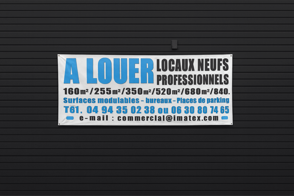 grande bâche publicitaire